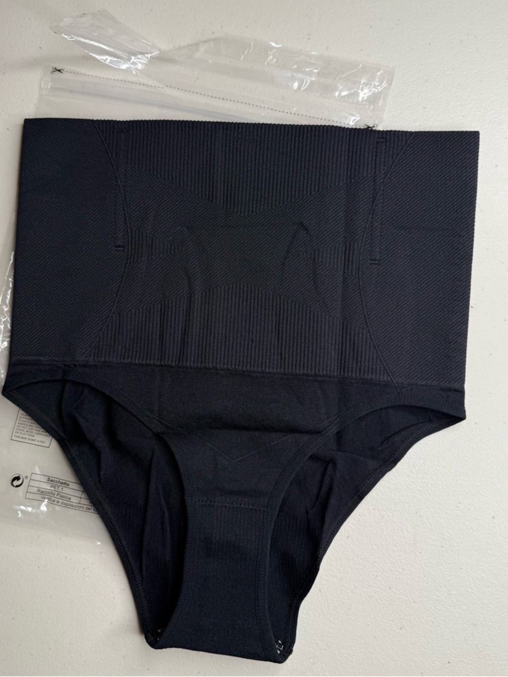 NWT Black High Waist Shapewear Seamless Tummy Control Body Shaper